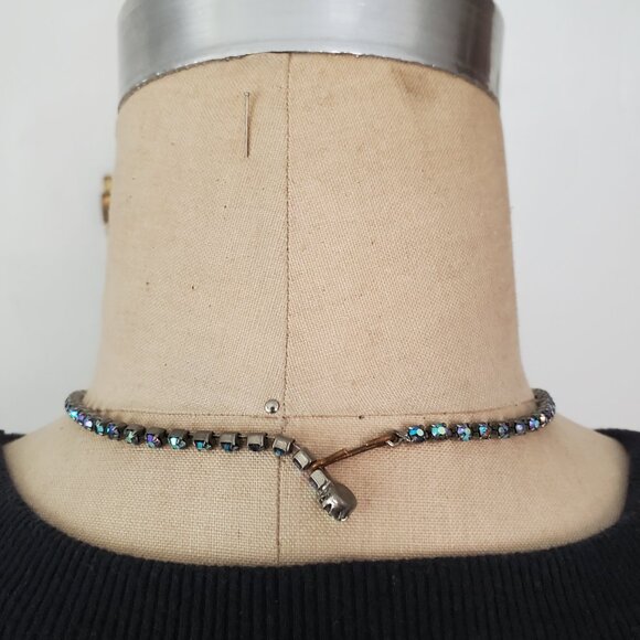 Vintage Mid-Century Aurora Borealis Choker in AB Crystal, Art Deco Style - Picture 6 of 8